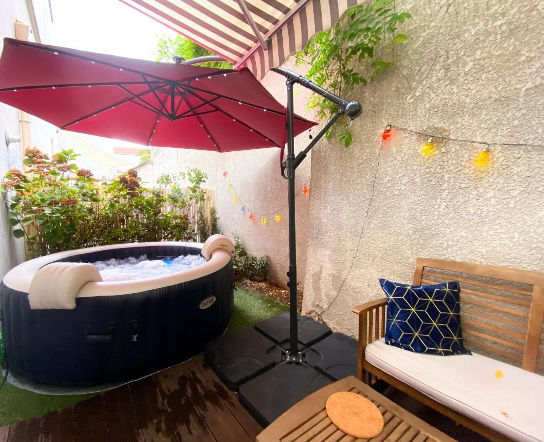 Magnifique Villa Avec Jacuzzi Au Pied Du Stade Сен Дени Екстериор снимка