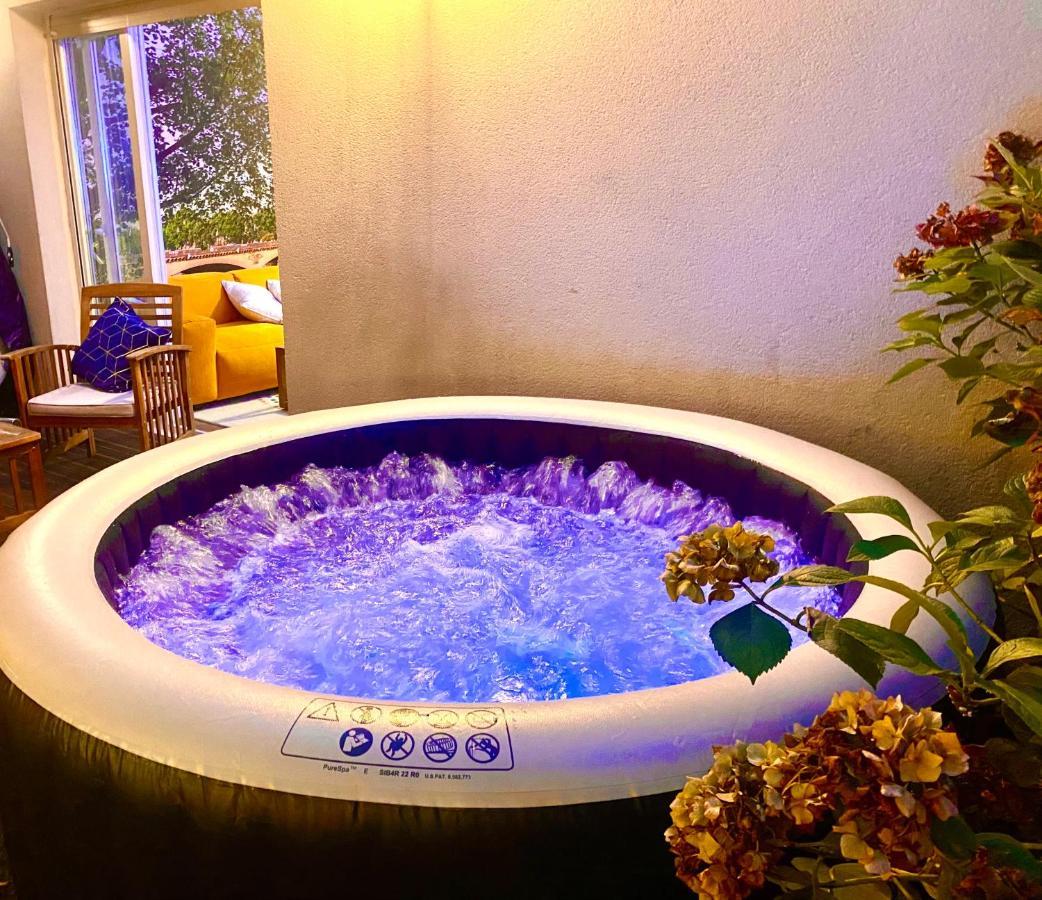 Magnifique Villa Avec Jacuzzi Au Pied Du Stade Сен Дени Екстериор снимка